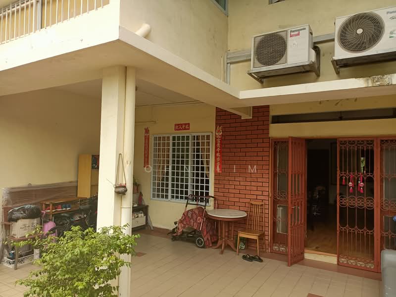 Sarina Terrace, 8G Lorong Sarina, Room Rental, 100 sqft, Terraced House For Rent, by John Lim, 500149320 - Exterior - PropertyGuru.com.sg