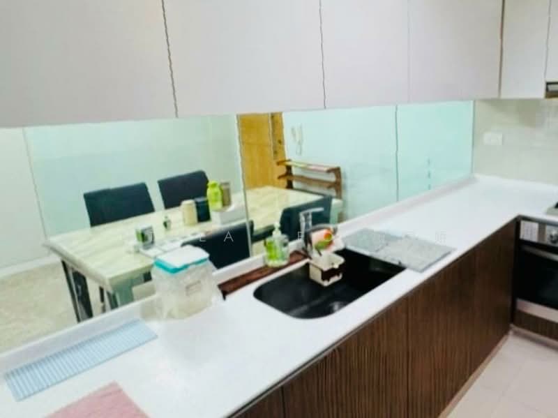 The Lakefront Residences, 46 Lakeside Drive, 3 Bedrooms, 1,001 sqft, Condominium For Rent, by Anthea Yeo 杨丽娇, 500149322 - Kitchen - PropertyGuru.com.sg