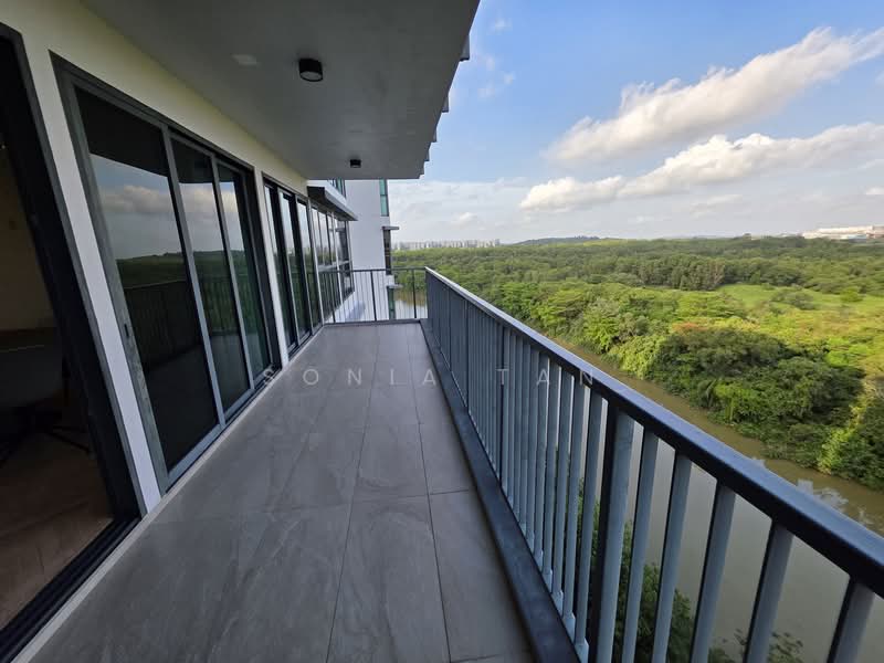 Kingsford Waterbay, 84 Upper Serangoon View, 4 Bedrooms, 1,356 sqft, Condominium For Sale, by Sonia Tan, 500149348 - Balcony - PropertyGuru.com.sg