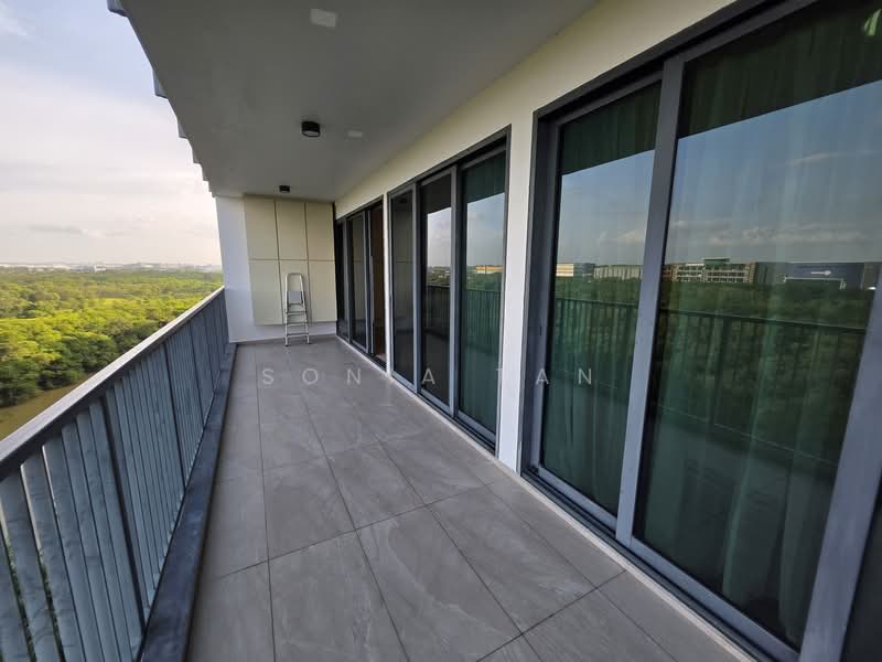 Kingsford Waterbay, 84 Upper Serangoon View, 4 Bedrooms, 1,356 sqft, Condominium For Sale, by Sonia Tan, 500149348 - Balcony - PropertyGuru.com.sg