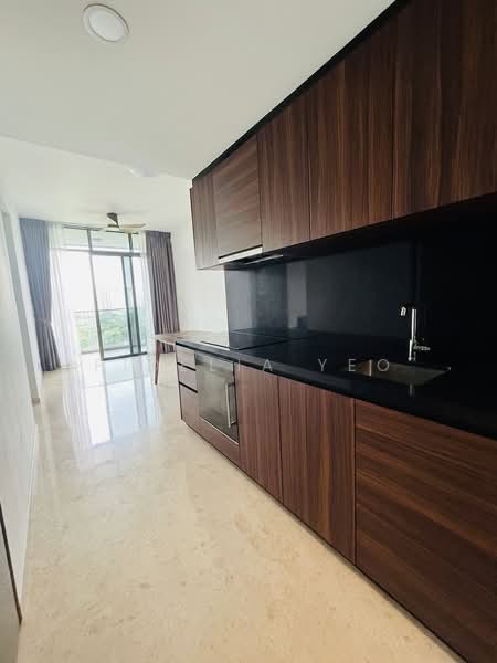 Pullman Residences, 18 Dunearn Road, 2 Bedrooms, 667 sqft, Condominium For Sale, by Fidelia Yeo, 500149371 - Kitchen - PropertyGuru.com.sg