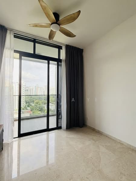 Pullman Residences, 18 Dunearn Road, 2 Bedrooms, 667 sqft, Condominium For Sale, by Fidelia Yeo, 500149371 - Living Room - Empty - PropertyGuru.com.sg