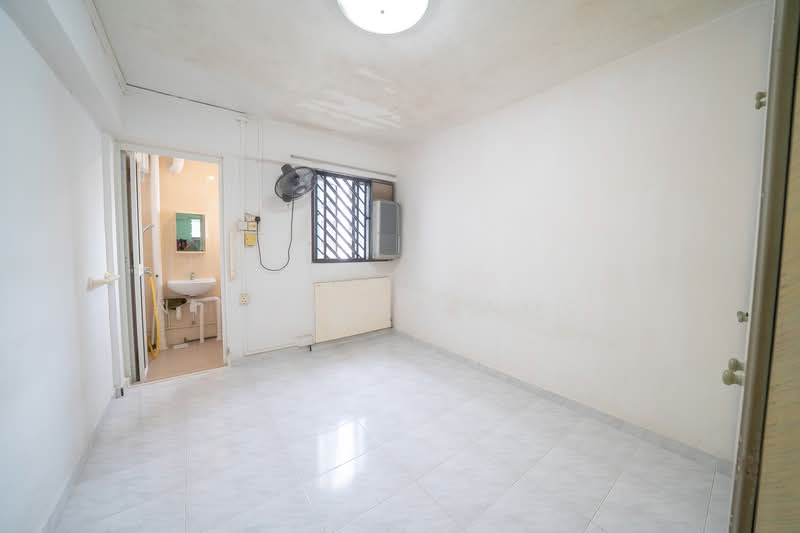 559 Ang Mo Kio Avenue 10, 559 Ang Mo Kio Avenue 10, 2 Bedrooms, 732 sqft, HDB Flat For Sale, by Nicholas Woon, 500149374 - Interior - PropertyGuru.com.sg