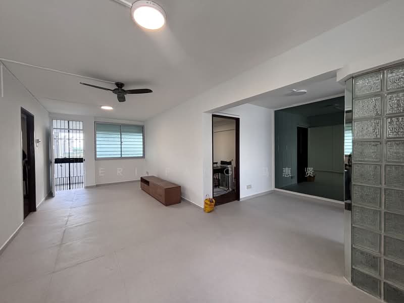 105 Bishan Street 12, 105 Bishan Street 12, 3 Bedrooms, 1,119 sqft, HDB Flat For Rent, by Geri Pang 冯惠贤, 500149375 - Living Room - PropertyGuru.com.sg