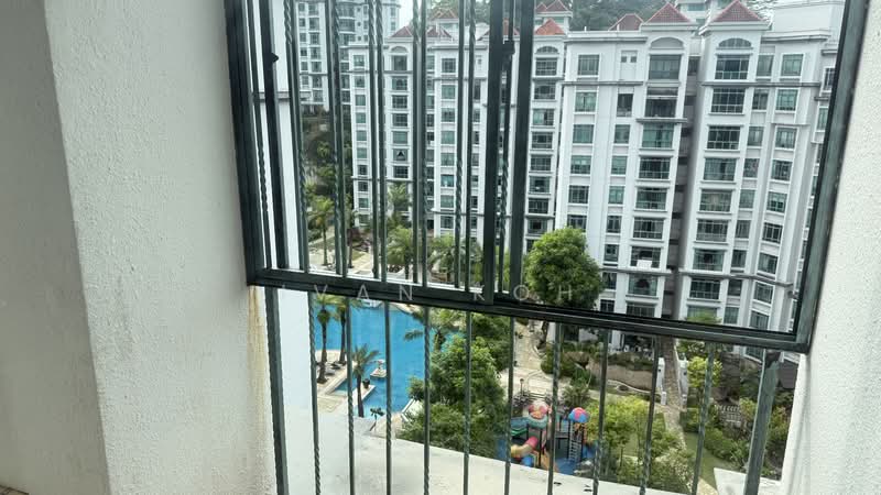 The Hillside, 341 Upper Bukit Timah Road, 4 Bedrooms, 2,647 sqft, Condominium For Rent, by Ivan Koh, 500149376 - Exterior - PropertyGuru.com.sg