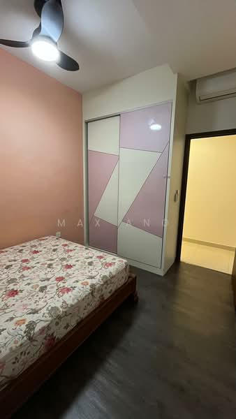 Rosewood Suites, 61 Rosewood Drive, 3 Bedrooms, 1,259 sqft, Condominium For Sale, by Max Ang, 500149383 - Bedroom - PropertyGuru.com.sg