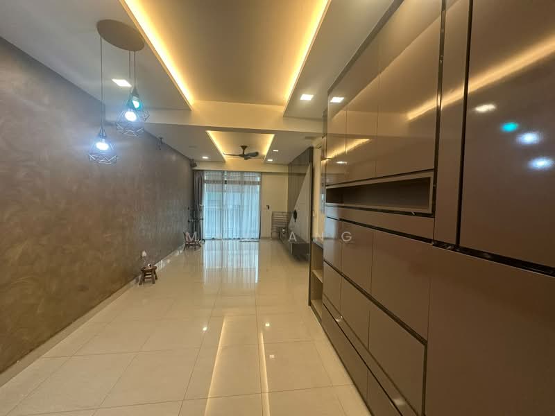 Rosewood Suites, 61 Rosewood Drive, 3 Bedrooms, 1,259 sqft, Condominium For Sale, by Max Ang, 500149383 - Living Room - PropertyGuru.com.sg