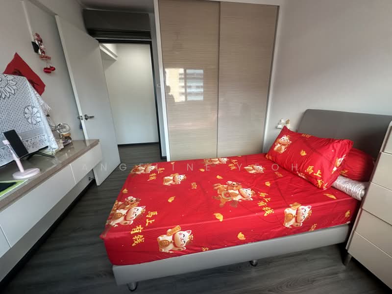 710 Hougang Avenue 2, 710 Hougang Avenue 2, 4 Bedrooms, 1,302 sqft, HDB Flat For Sale, by Angeline Yeoh, 500149384 - Bedroom - PropertyGuru.com.sg
