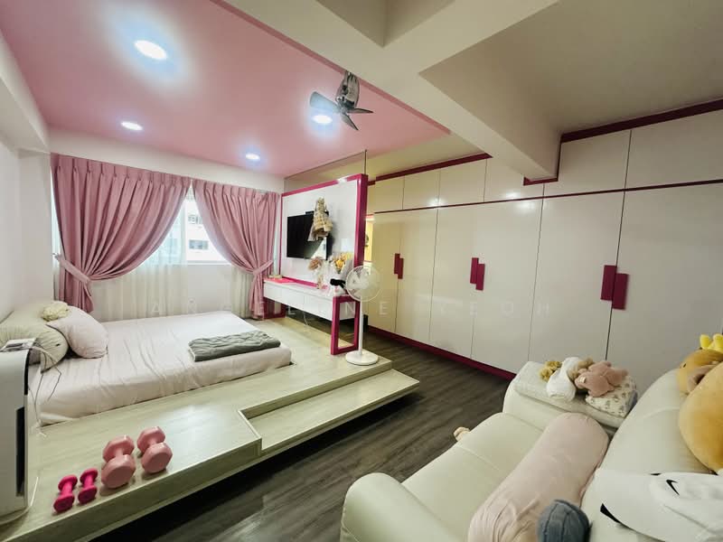 710 Hougang Avenue 2, 710 Hougang Avenue 2, 4 Bedrooms, 1,302 sqft, HDB Flat For Sale, by Angeline Yeoh, 500149384 - Bedroom - PropertyGuru.com.sg