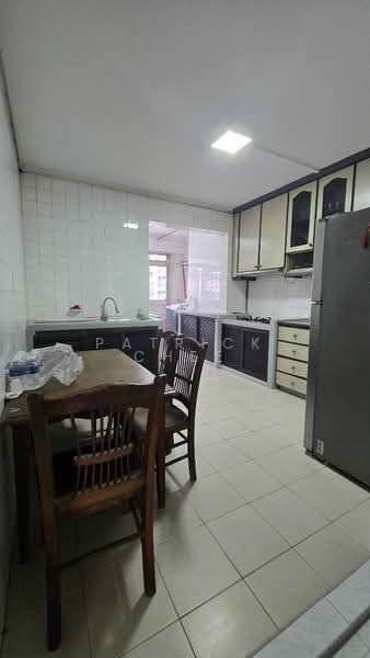 421 Serangoon Central, 421 Serangoon Central, 3 Bedrooms, 1,109 sqft, HDB Flat For Sale, by Patrick Chee, 500149391 - Kitchen - PropertyGuru.com.sg