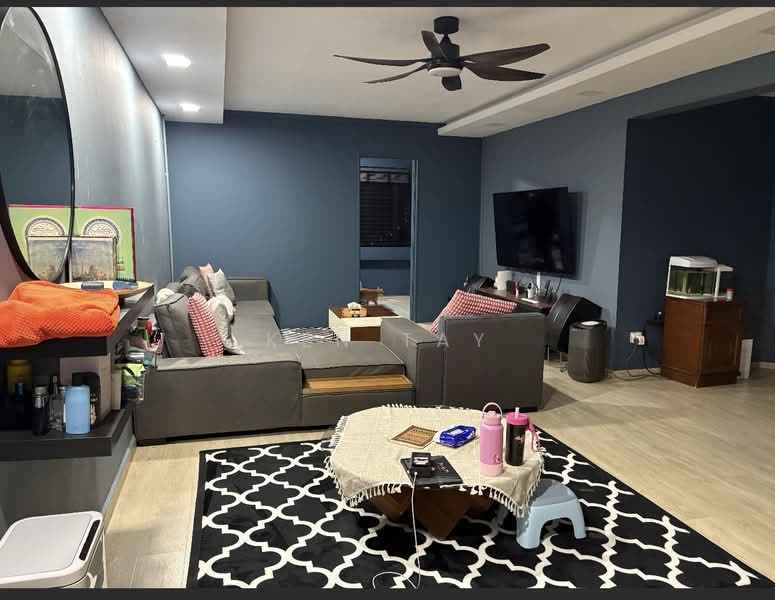221 Yishun Street 21, 221 Yishun Street 21, Room Rental, 108 sqft, HDB Flat For Rent, by Ken Tay, 500149393 - Living Room - PropertyGuru.com.sg