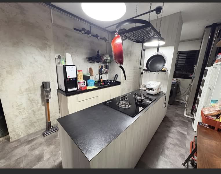 221 Yishun Street 21, 221 Yishun Street 21, Room Rental, 108 sqft, HDB Flat For Rent, by Ken Tay, 500149393 - Kitchen - PropertyGuru.com.sg