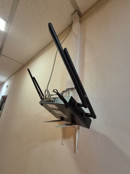 window unit has; open space + a room!, shift in condition with furniture!, 335 sqft, Light Industrial (B1) For Rent, by Joel Yong, 500149399 - CommercialGuru.com.sg