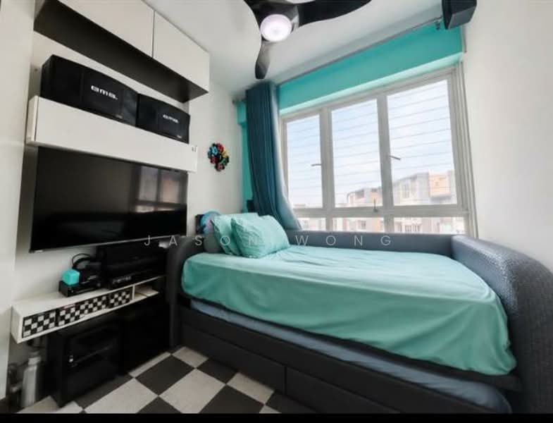 Watercolours, 29 Pasir Ris Link, 3 Bedrooms, 1,625 sqft, Executive Condominium For Sale, by Jason Wong, 500149404 - Bedroom - PropertyGuru.com.sg