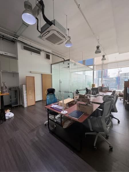 The Central, 6 Eu Tong Sen Street, 872 sqft, Office For Sale, by Eugene Ow Boon Teck, 500149409 - CommercialGuru.com.sg