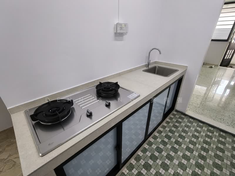30 Jalan Klinik, 30 Jalan Klinik, 2 Bedrooms, 624 sqft, HDB Flat For Rent, by Dennis Ng 吴伟强, 500149423 - Kitchen - PropertyGuru.com.sg