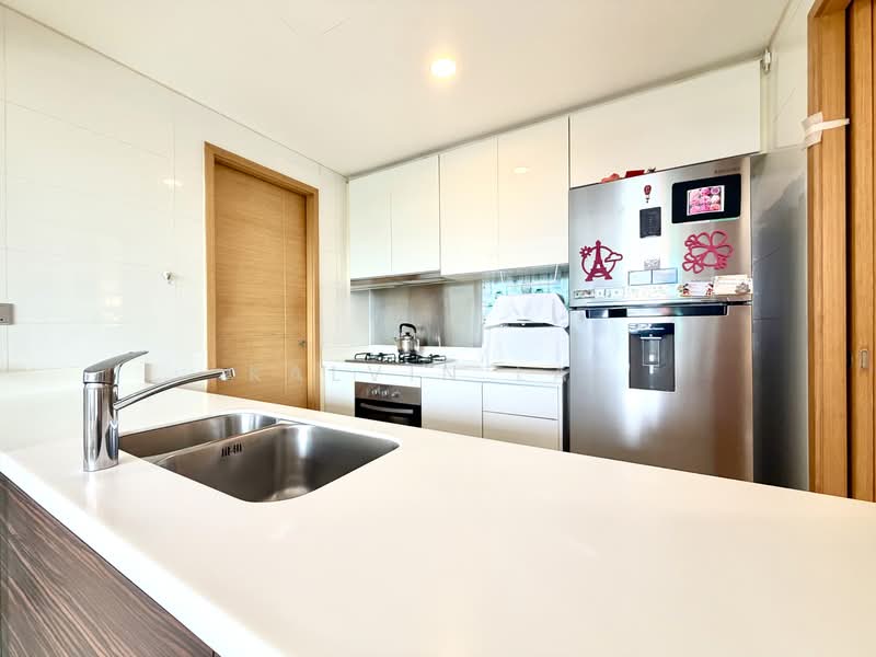 Tree House, 66 Chestnut Avenue, 3 Bedrooms, 1,152 sqft, Condominium For Sale, by Kalvin Lai, 500149426 - Kitchen - PropertyGuru.com.sg
