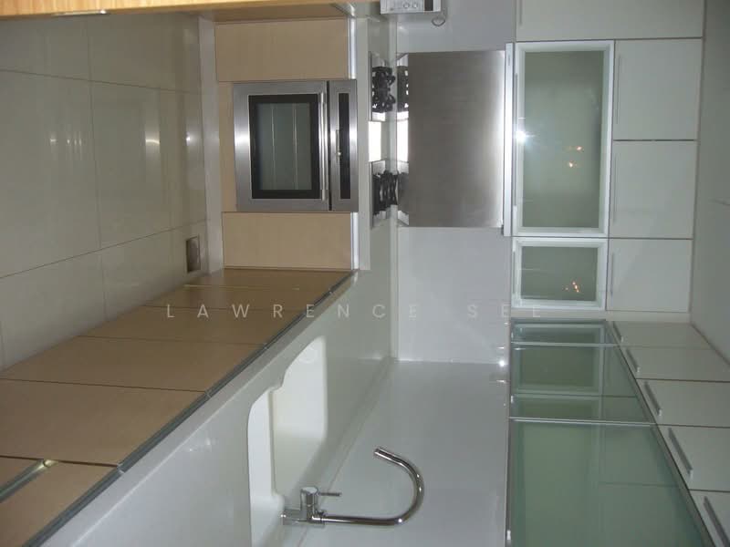 Urban Edge @ Holland V, 2 Ford Avenue, 3 Bedrooms, 1,227 sqft, Apartment For Rent, by Lawrence See, 500149444 - Kitchen - PropertyGuru.com.sg