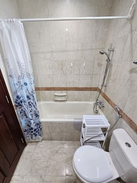 Tanglin Regency, 381 Tanglin Road, 1 Bedroom, , Condominium For Rent, by Grace Peh, 500149453 - PropertyGuru.com.sg