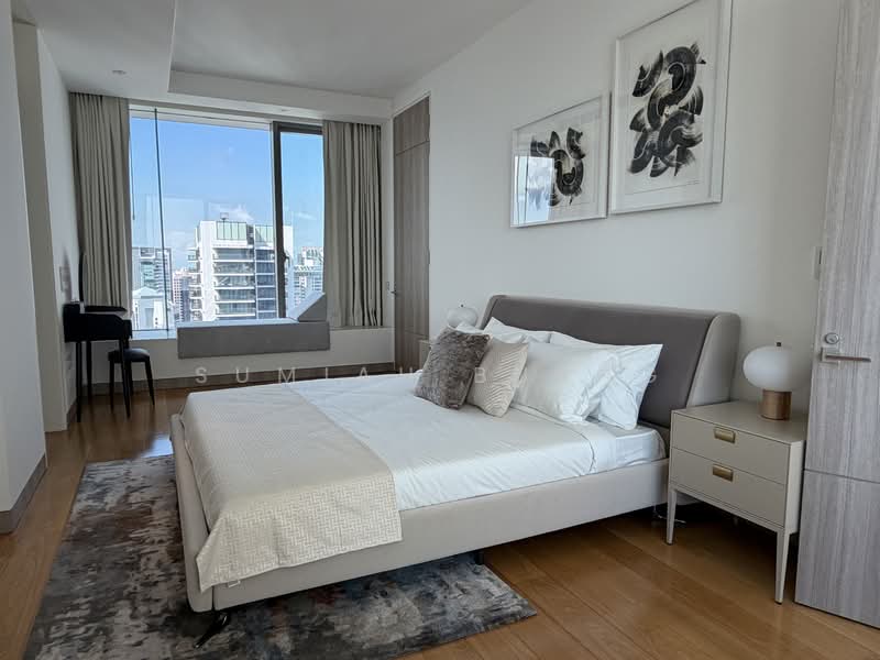near Orchard Boulevard, , 4 Bedrooms, 3,182 sqft, Condominium For Rent, by Sumiah Buang, 500149459 - Master Bedroom - PropertyGuru.com.sg