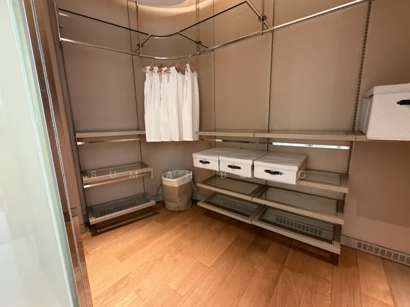 near Orchard Boulevard, , 4 Bedrooms, 3,182 sqft, Condominium For Rent, by Sumiah Buang, 500149459 - Walk -in- Closet - PropertyGuru.com.sg
