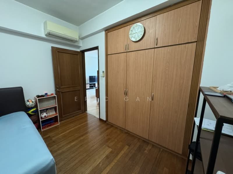 The Merasaga, 27 Jalan Merah Saga, 3 Bedrooms, 1,367 sqft, Condominium For Sale, by Eric Gan, 500149460 - Common Bedroom 1 - PropertyGuru.com.sg