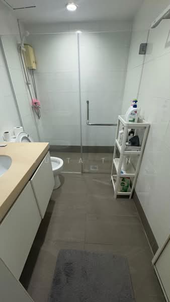 International Plaza, 10 Anson Road, Room Rental, 110 sqft, Apartment For Rent, by Juita Tan, 500149484 - Bathroom - PropertyGuru.com.sg