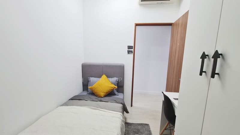 Ascentia Sky, 1 Alexandra View, Room Rental, 100 sqft, Condominium For Rent, by Philip Tay, 500149487 - Bedroom - PropertyGuru.com.sg