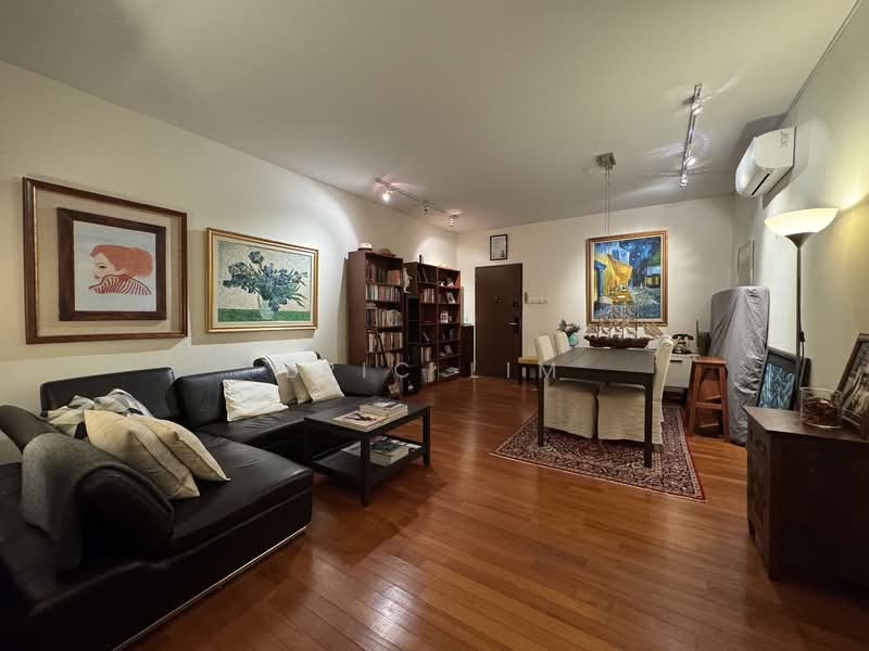Orchard Court, 19 Oxley Road, Room Rental, 180 sqft, Apartment For Rent, by Eric Lim, 500149488 - Living Room - PropertyGuru.com.sg