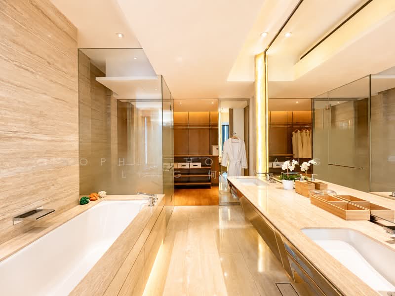 Ardmore Residence, 7 Ardmore Park, 4 Bedrooms, 3,186 sqft, Condominium For Rent, by Sophia Ho Xiang Ling 何相羚, 500149502 - Master Bathroom - PropertyGuru.com.sg
