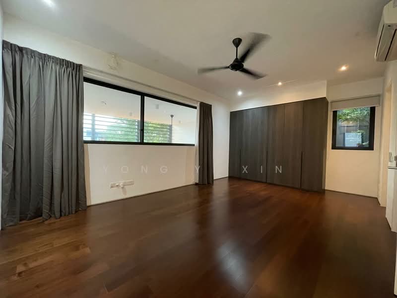 Well-maintained, freehold detached with pool and lift!, Changi Road, 5 Bedrooms, 4,364 sqft, Detached House For Sale, by Yong Yi Xin, 500149504 - Bedroom - PropertyGuru.com.sg
