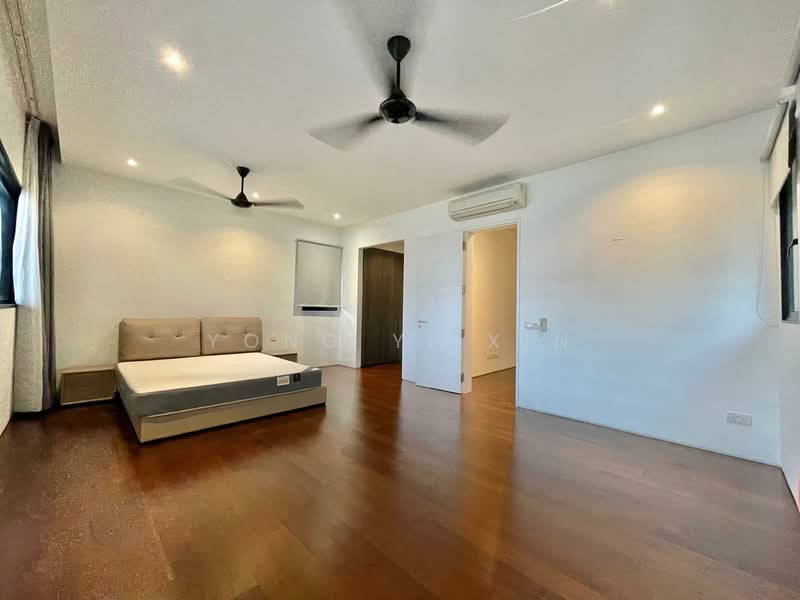 Well-maintained, freehold detached with pool and lift!, Changi Road, 5 Bedrooms, 4,364 sqft, Detached House For Sale, by Yong Yi Xin, 500149504 - Bedroom - PropertyGuru.com.sg
