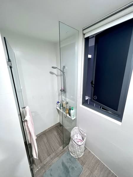 Parc Centros, 82 Punggol Central, 3 Bedrooms, 990 sqft, Condominium For Sale, by Kaili Ong, 500149525 - Bathroom - PropertyGuru.com.sg