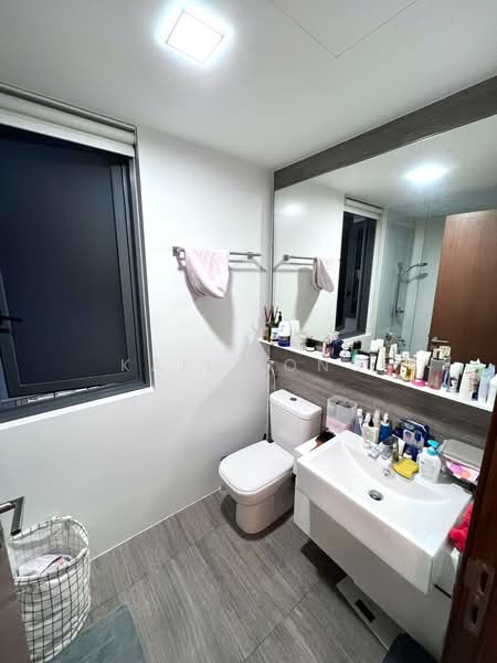 Parc Centros, 82 Punggol Central, 3 Bedrooms, 990 sqft, Condominium For Sale, by Kaili Ong, 500149525 - Bathroom - PropertyGuru.com.sg