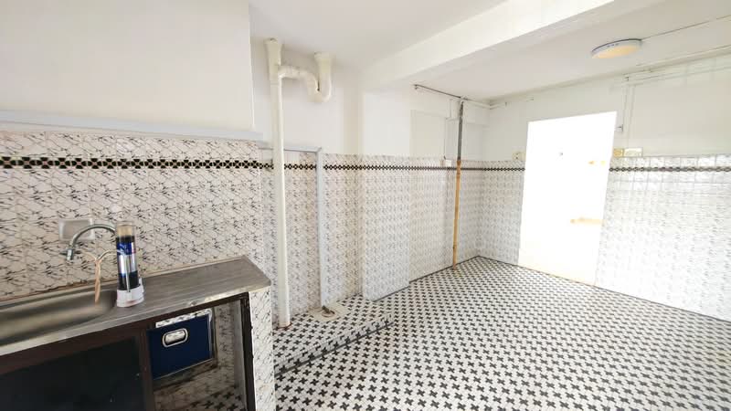 45 Bendemeer Road, 45 Bendemeer Road, 3 Bedrooms, 710 sqft, HDB Flat For Sale, by Adeline Koh, 500149554 - Kitchen - PropertyGuru.com.sg