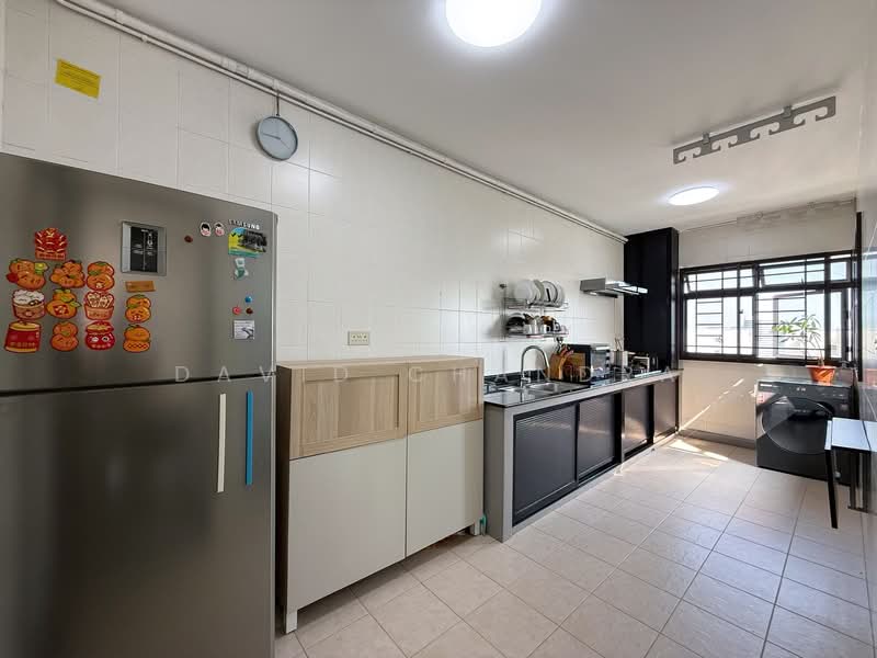 74A Redhill Road, 74A Redhill Road, 3 Bedrooms, 1,076 sqft, HDB Flat For Sale, by David Chandra, 500149563 - Kitchen - PropertyGuru.com.sg