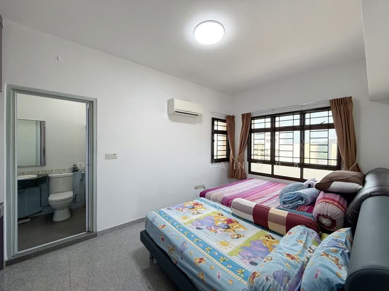 74A Redhill Road, 74A Redhill Road, 3 Bedrooms, 1,076 sqft, HDB Flat For Sale, by David Chandra, 500149563 - Bedroom - PropertyGuru.com.sg