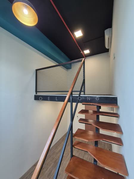 loft style office with windows (own door)!, 2min walk to Tai Seng MRT Station!, 265 sqft, Light Industrial (B1) For Rent, by Joel Yong, 500149564 - CommercialGuru.com.sg