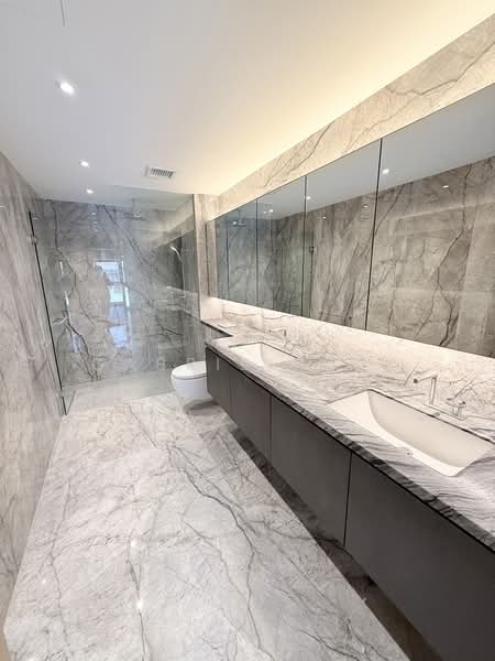 D11 Novena Brand New Freehold Landed | Novelle Collection, , 6 Bedrooms, 6,062 sqft, Terraced House For Sale, by Gabriel Lau, 500149572 - Master Bathroom - PropertyGuru.com.sg