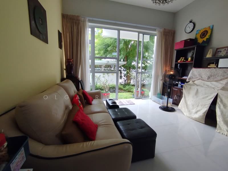 Poshgrove East, 333 East Coast Road, 3 Bedrooms, 1,238 sqft, Condominium For Rent, by Olga Romanova, 500149573 - Living Room - PropertyGuru.com.sg
