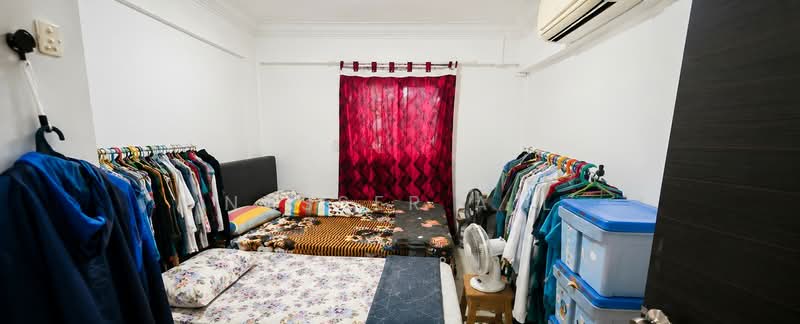 711 Yishun Avenue 5, 711 Yishun Avenue 5, 2 Bedrooms, 721 sqft, HDB Flat For Sale, by Nasser A L, 500149590 - Common Bedroom - PropertyGuru.com.sg
