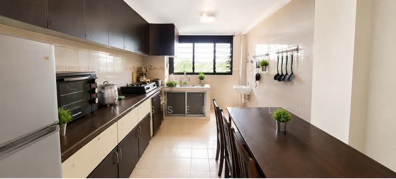711 Yishun Avenue 5, 711 Yishun Avenue 5, 2 Bedrooms, 721 sqft, HDB Flat For Sale, by Nasser A L, 500149590 - Kitchen - PropertyGuru.com.sg