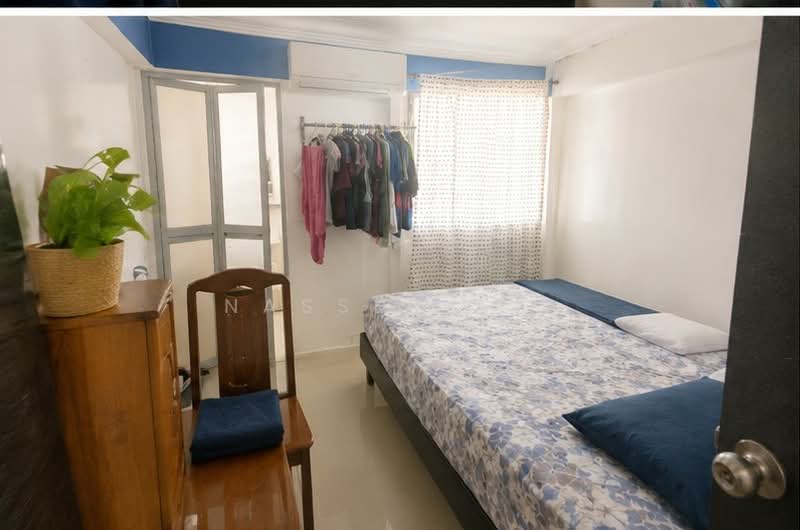 711 Yishun Avenue 5, 711 Yishun Avenue 5, 2 Bedrooms, 721 sqft, HDB Flat For Sale, by Nasser A L, 500149590 - Master Bedroom - PropertyGuru.com.sg