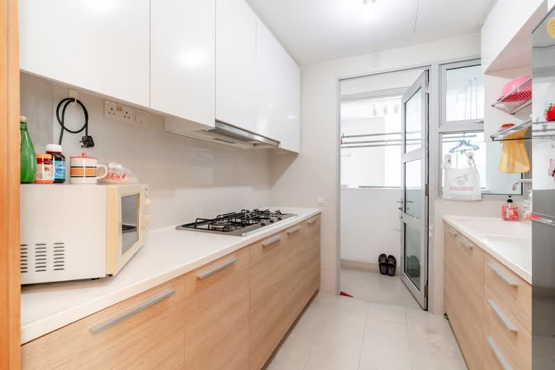 Clover By The Park, 6 Bishan Street 25, 3 Bedrooms, 1,216 sqft, Condominium For Sale, by Manfred Lau, 500149591 - Kitchen - PropertyGuru.com.sg