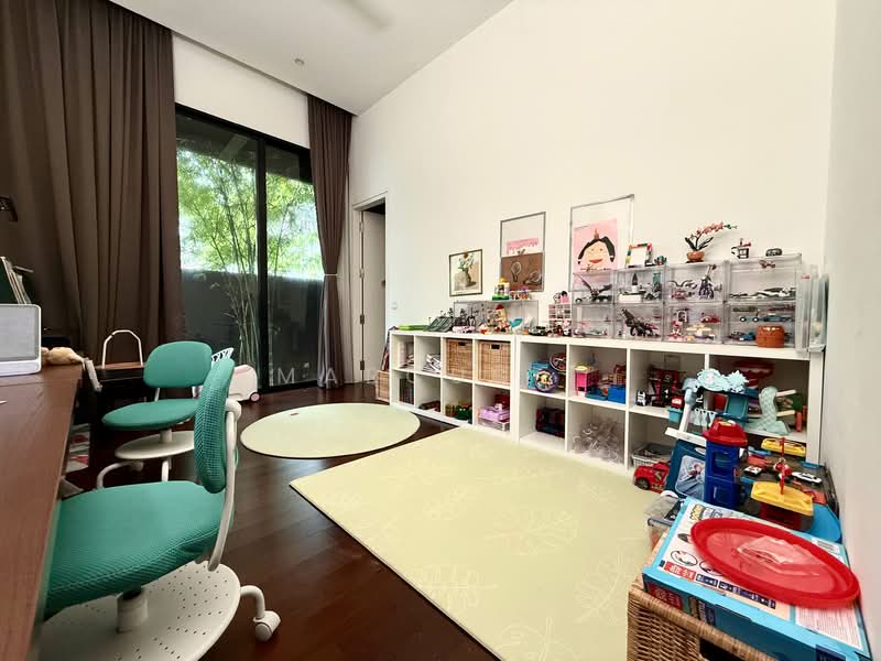 Frankel Avenue, Changi Road, Jalan Kembangan, Siglap Plain, Jln Senyum, , 5 Bedrooms, 4,364 sqft, Detached House For Sale, by Marcus T, 500149612 - Study - PropertyGuru.com.sg