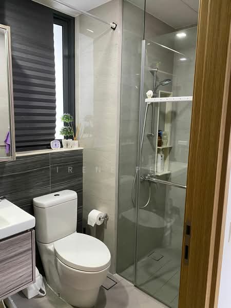 Coco Palms, 11 Pasir Ris Grove, 3 Bedrooms, 904 sqft, Condominium For Rent, by Irene Peh, 500149616 - Bathroom - PropertyGuru.com.sg
