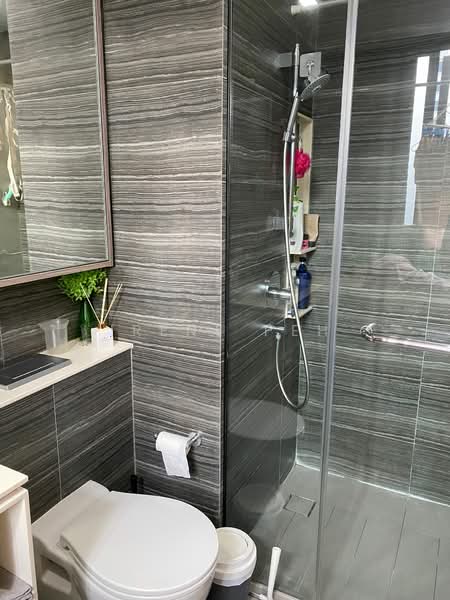 Coco Palms, 11 Pasir Ris Grove, 3 Bedrooms, 904 sqft, Condominium For Rent, by Irene Peh, 500149616 - Bathroom - PropertyGuru.com.sg