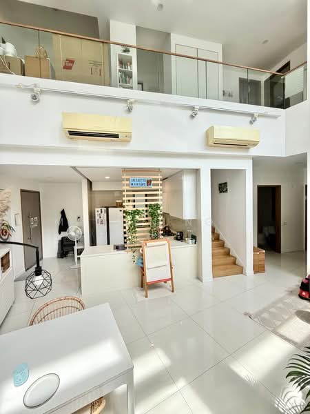 d'Leedon (Former Farrer Court), 11 Leedon Heights, 3 Bedrooms, 4,080 sqft, Condominium For Rent, by Marvin Ng K H, 500149620 - Living Room - PropertyGuru.com.sg