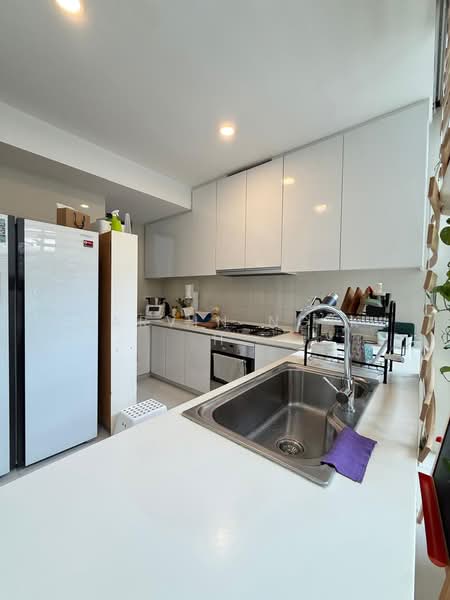 d'Leedon (Former Farrer Court), 11 Leedon Heights, 3 Bedrooms, 4,080 sqft, Condominium For Rent, by Marvin Ng K H, 500149620 - Kitchen - PropertyGuru.com.sg