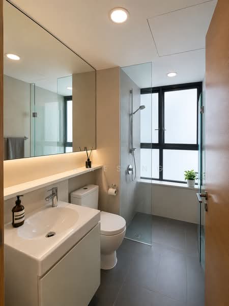 The Gale, 64 Flora Road, 3 Bedrooms, 1,152 sqft, Condominium For Rent, by James Ng, 500149624 - Bathroom - PropertyGuru.com.sg